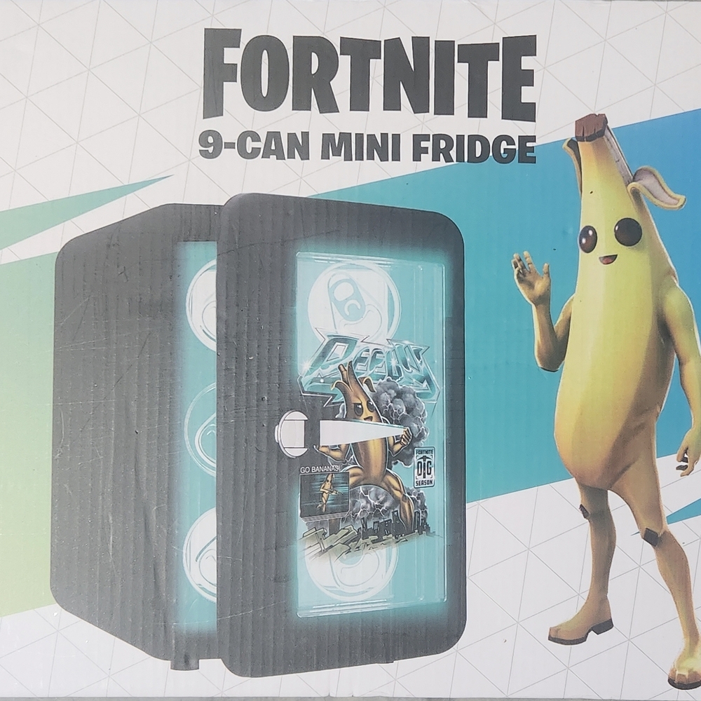 Fortnite 9-Can Mini Fridge